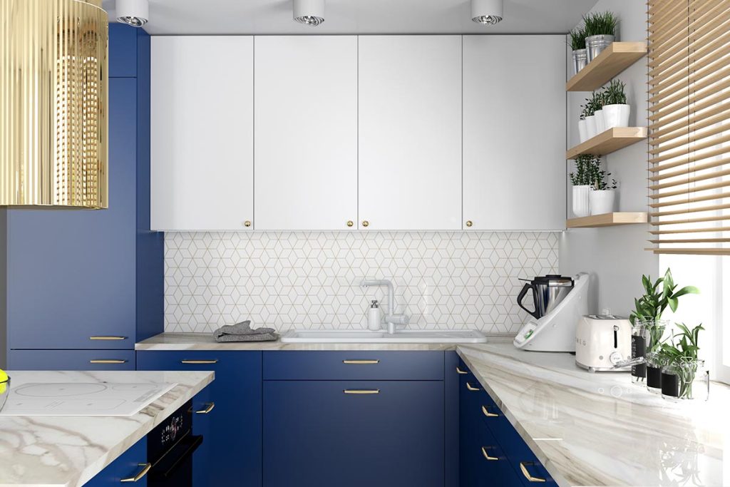 Płytki między szafkami w kuchni